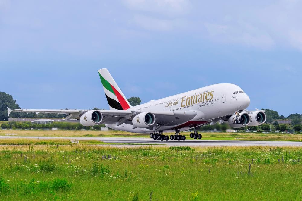 Emirates Flight EK523 Forced to Land Back in Thiruvananthapuram After Dubai International Airport Is Shut Down by Drone Strike – Major Chaos for Travelers!